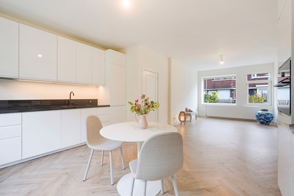 Medium property photo - Van den Berghstraat 65, 2522 ZN Den Haag